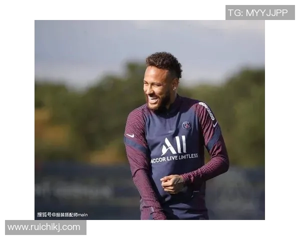 不爱换发型的足球明星们如何用经典造型展现个人魅力